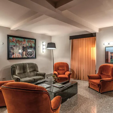 Madison Hotel-3